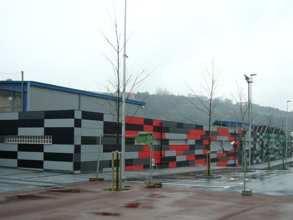 Dirección de obra para vestuario de fútbol. Arquitectura Bilbao, Smark Studio.